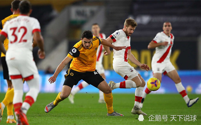 爱游戏体育 -赛地聚焦:英超赛前热度飙升;夏洛特黄蜂更衣室发声;球迷炸锅;身体对抗强度拉满