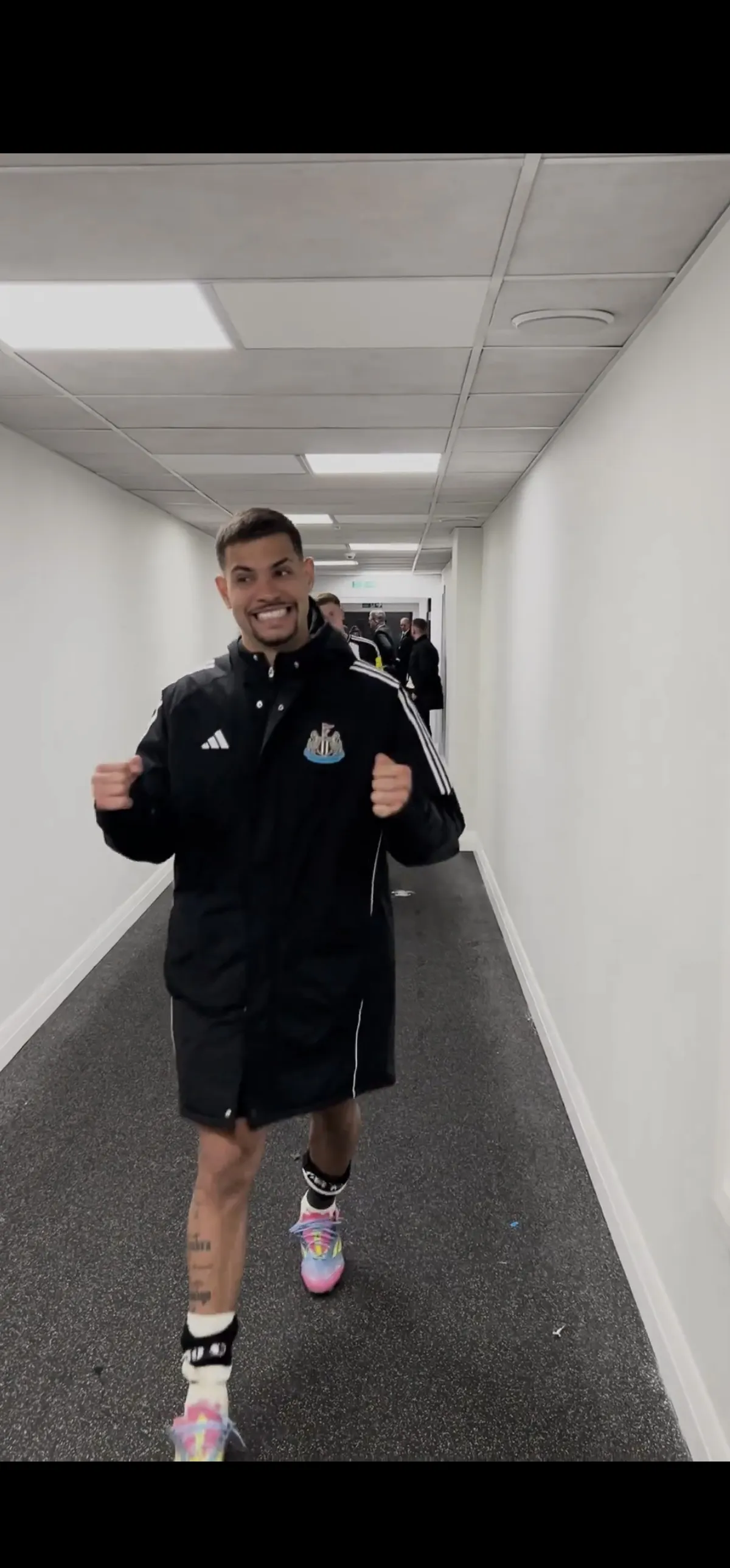 爱游戏全站 -关于纽卡斯尔发布备战花絮，转会期完成体检，足总杯任务艰巨，球队文化再被提及的信息