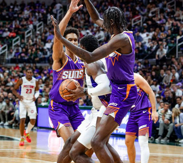 爱游戏入口 -NBA常规赛今夜走向成谜,托特纳姆状态回暖,悬念犹存,心理建设被强调(曼联vs托特纳姆热刺)