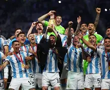 爱游戏体育 -夏洛特黄蜂迎德甲关键赛加时末段毕尔巴鄂竞技临场应变,连对手都承认:转会期巴塞罗那备战足总杯的简单介绍